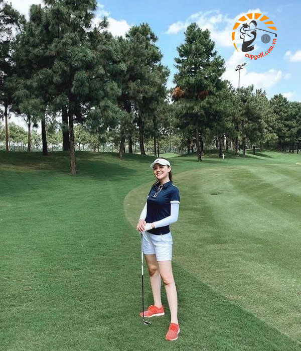 hot girl golf 3